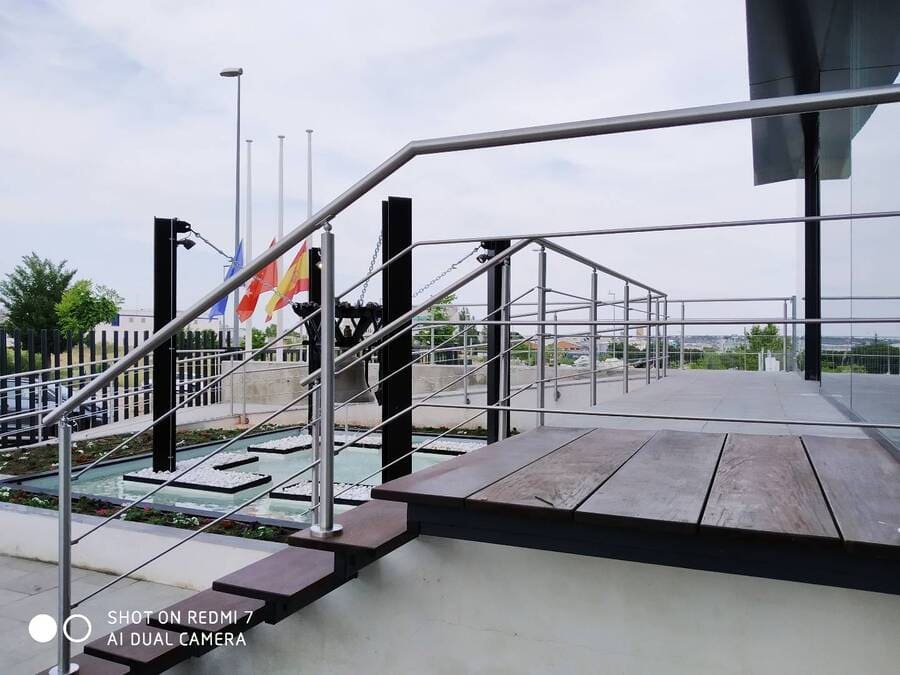 Shanyi Steel escaleras con barandillas Madrid